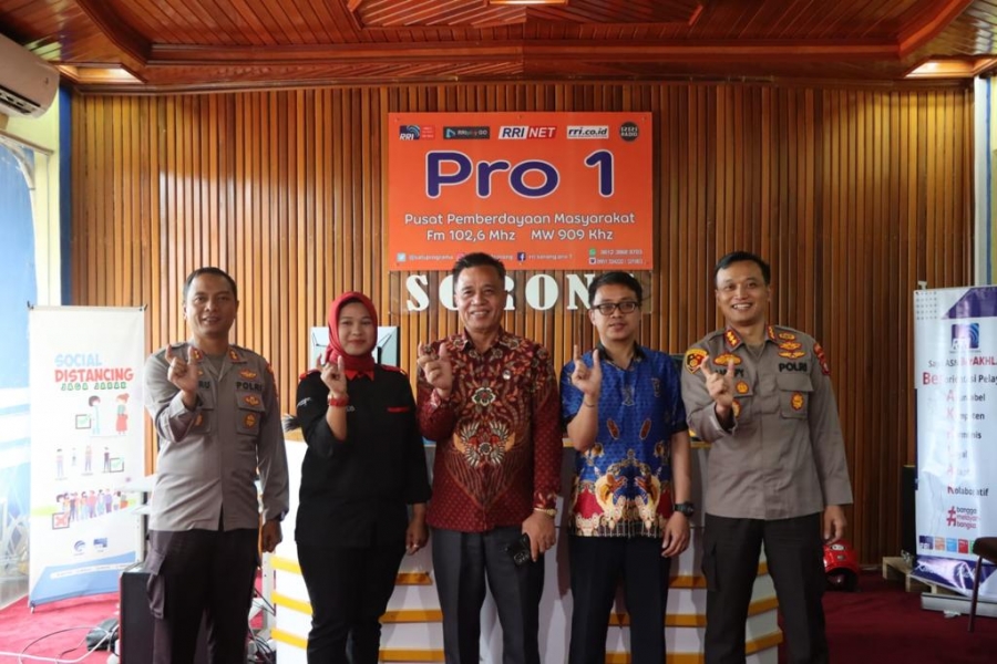 Dosen Prodi Hukum UNIMUDA Sorong Menjadi Narasumber Dalam Dialog Sorong Pagi RRI Kota Sorong