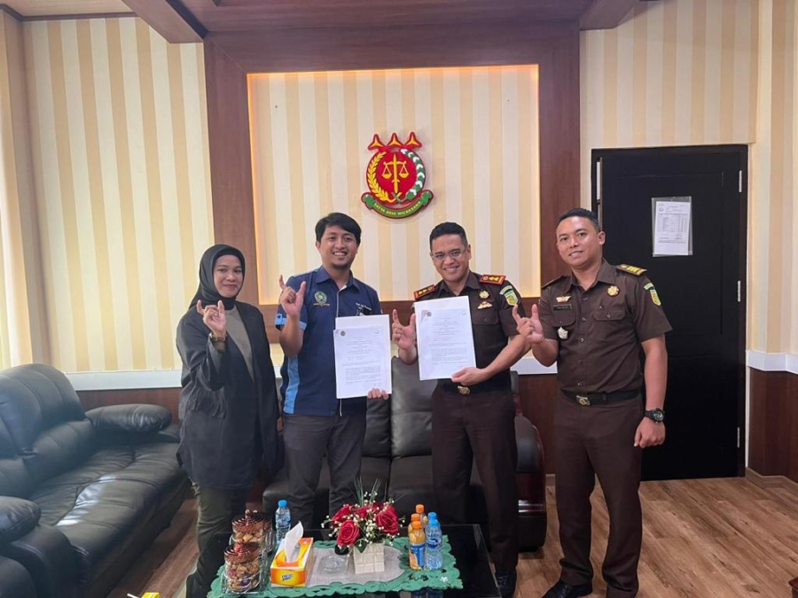 JALIN KERJASAMA, PRODI HUKUM UNIMUDA SORONG GANDENG KEJARI KOTA SORONG