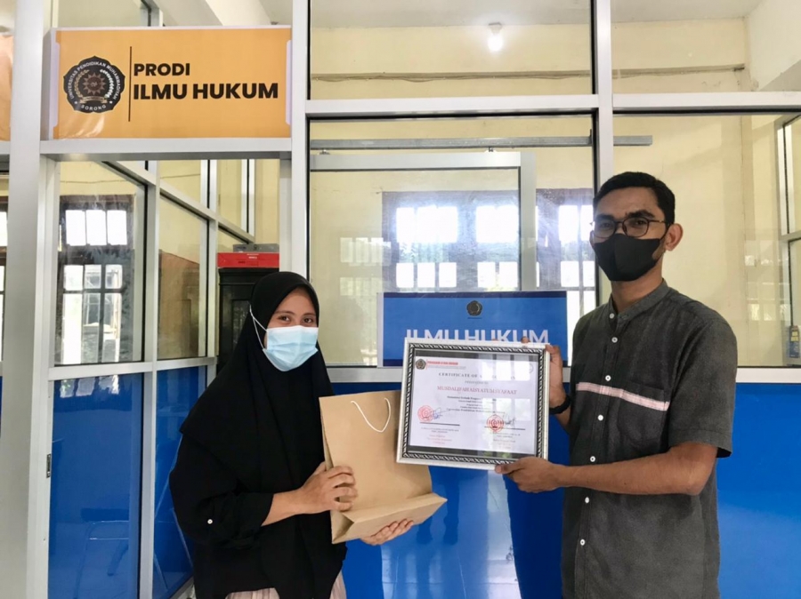 Student Academic Appreciation Program, Musdalifah Terpilih Sebagai Mahasiswa Hukum Terbaik Tahun Akademik 2020-2021